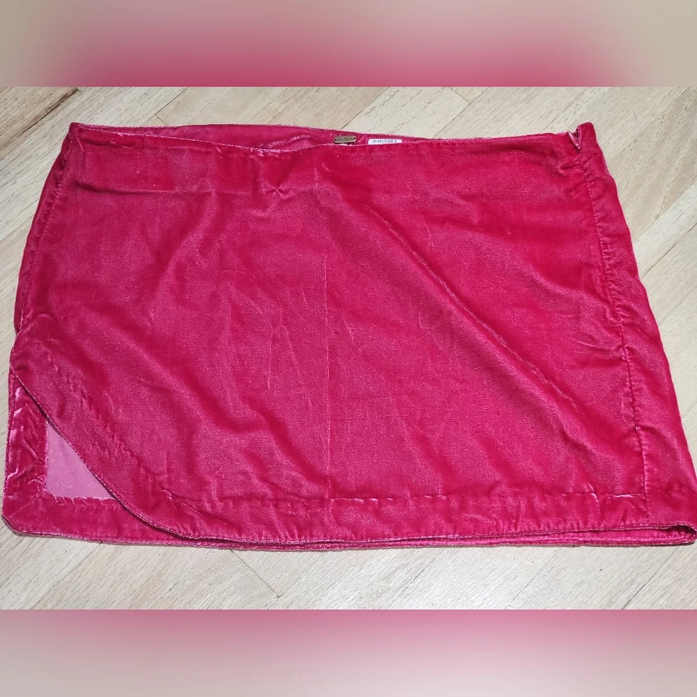 Free People Annalise Velvet Mini Skirt Size 6 NWT